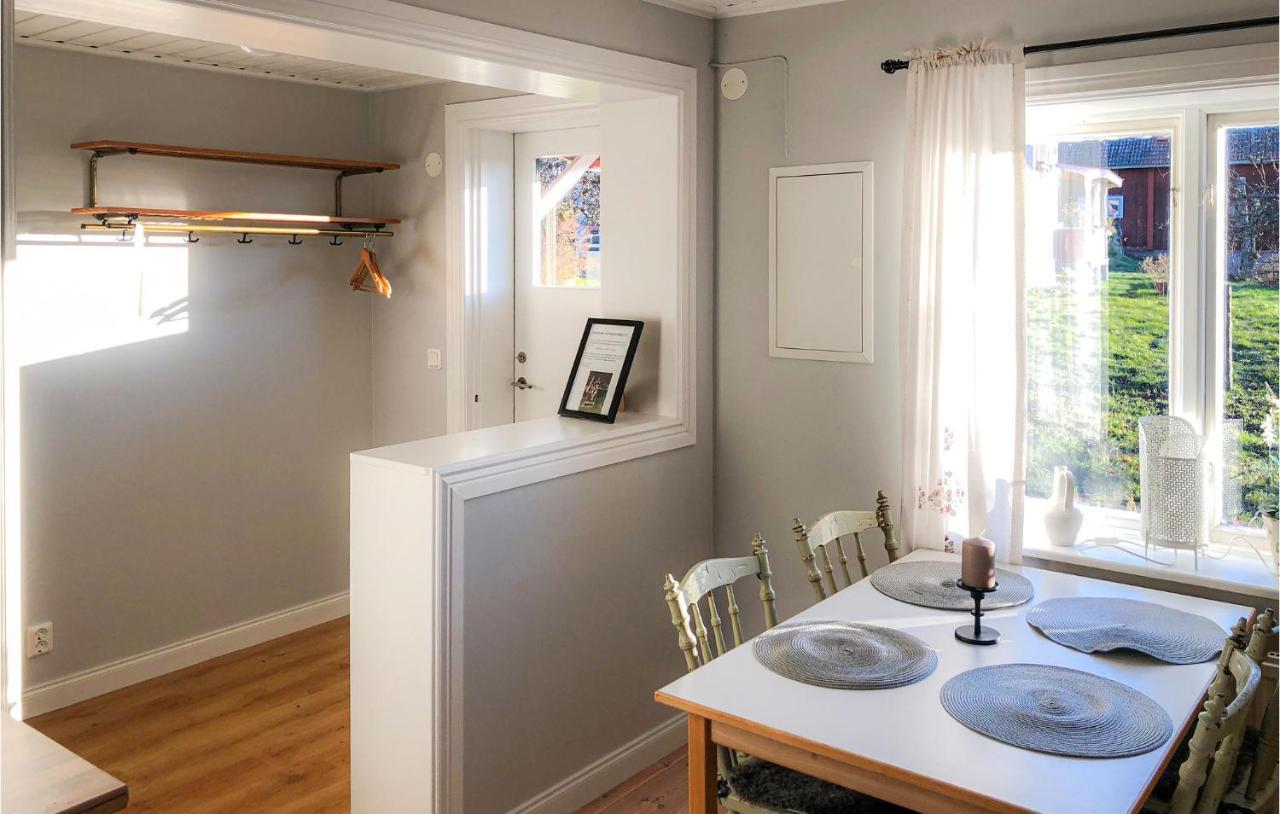 Cozy Home In Raettvik With Kitchen Exterior photo